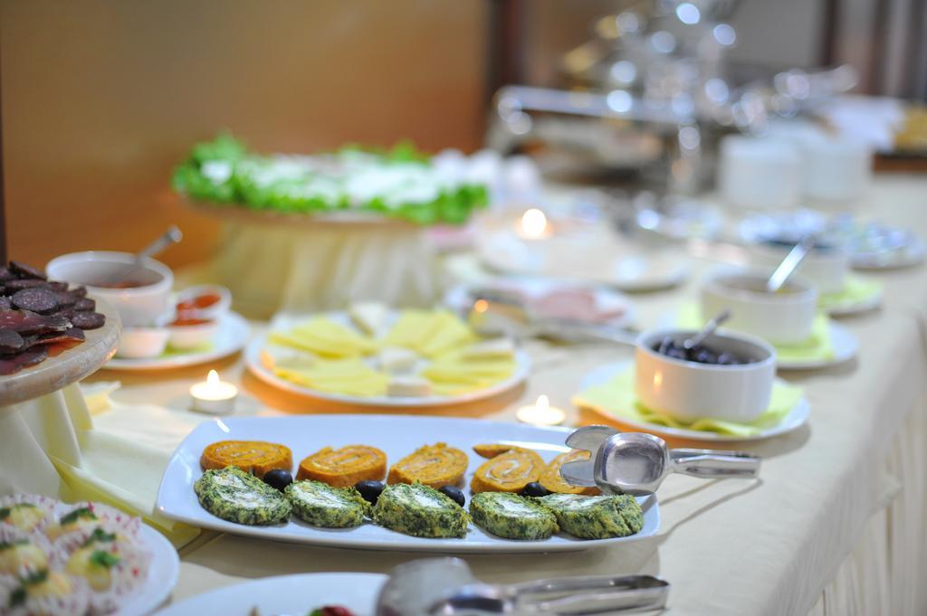 סקופיה Hotel Gold מראה חיצוני תמונה