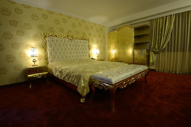 סקופיה Hotel Gold מראה חיצוני תמונה